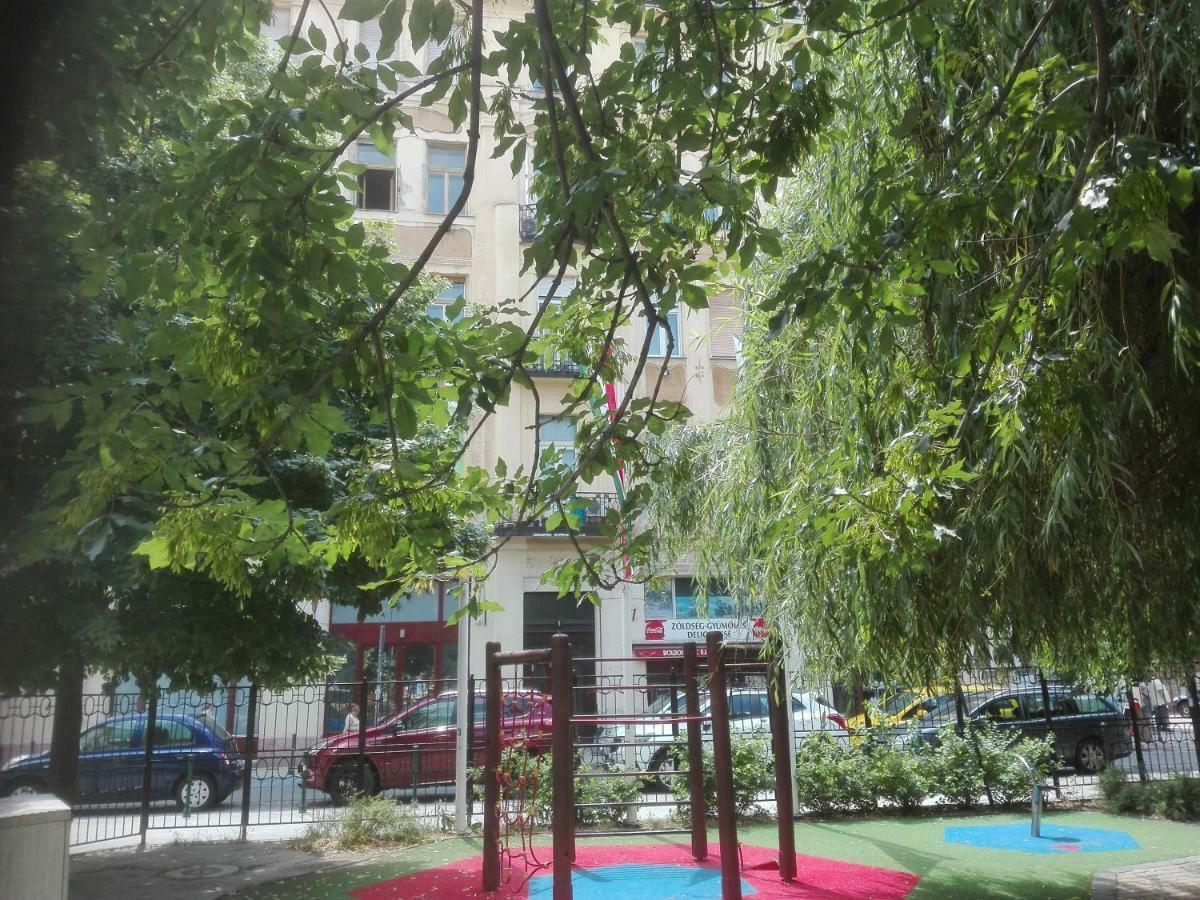 A Quiet Place In The Heart Of The City Budapest Extérieur photo